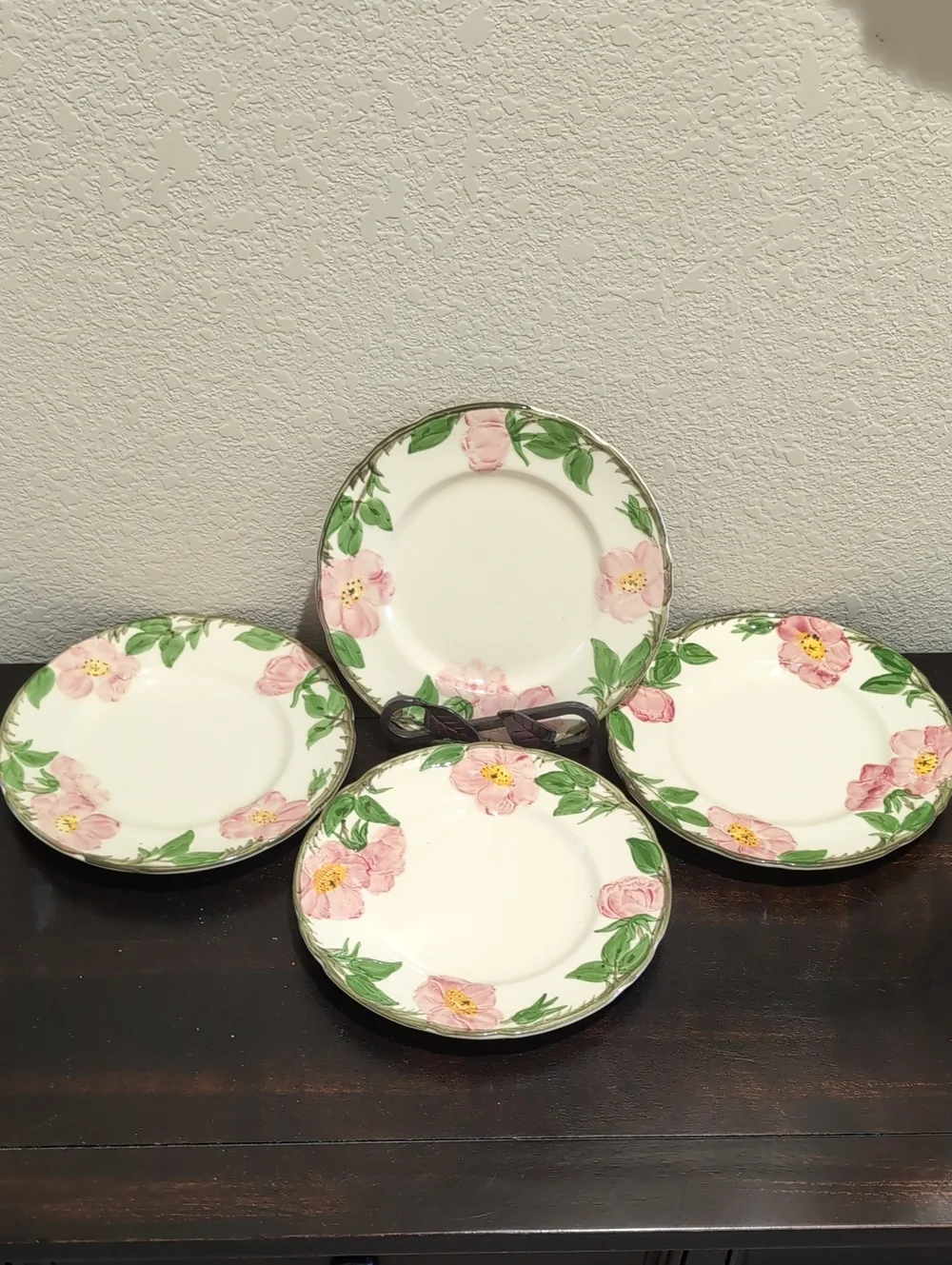 Four (4) Franciscan Desert Rose Bread Butter Dessert Appetizer Plates 6 3/8